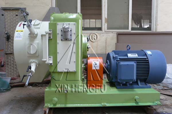 Small animal feed making machine Small animal feed making machine