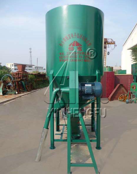 Poultry feed grinder mixer